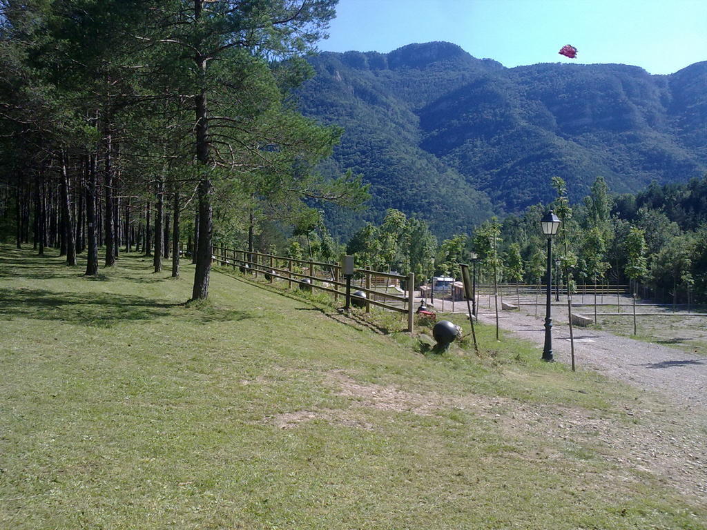 Camping L'Espelt La Pobla de Lillet Buitenkant foto